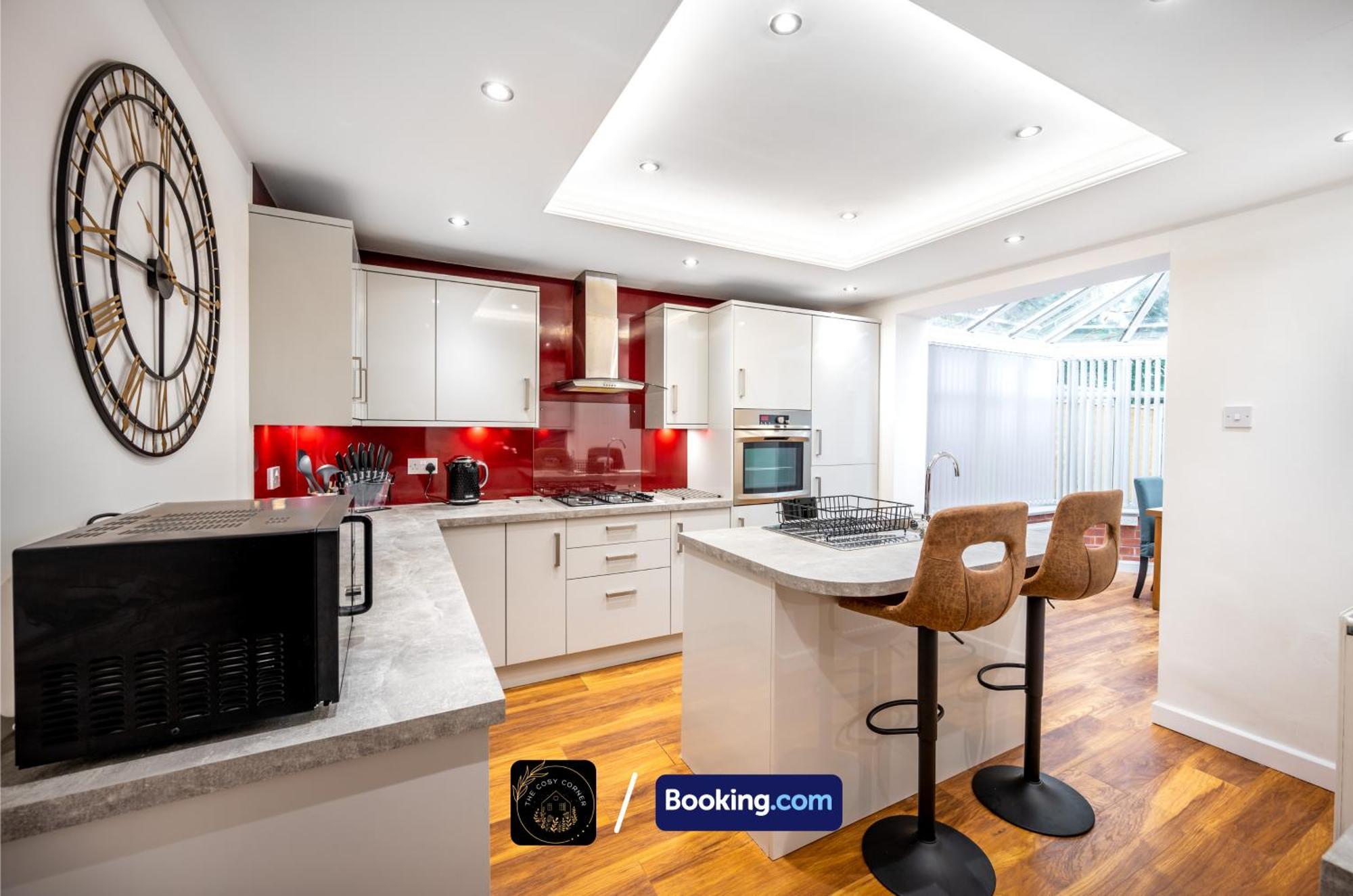 Apartmán Cosy 3-Bed House, Garden & Free Parking In Stretford Manchester Exteriér fotografie