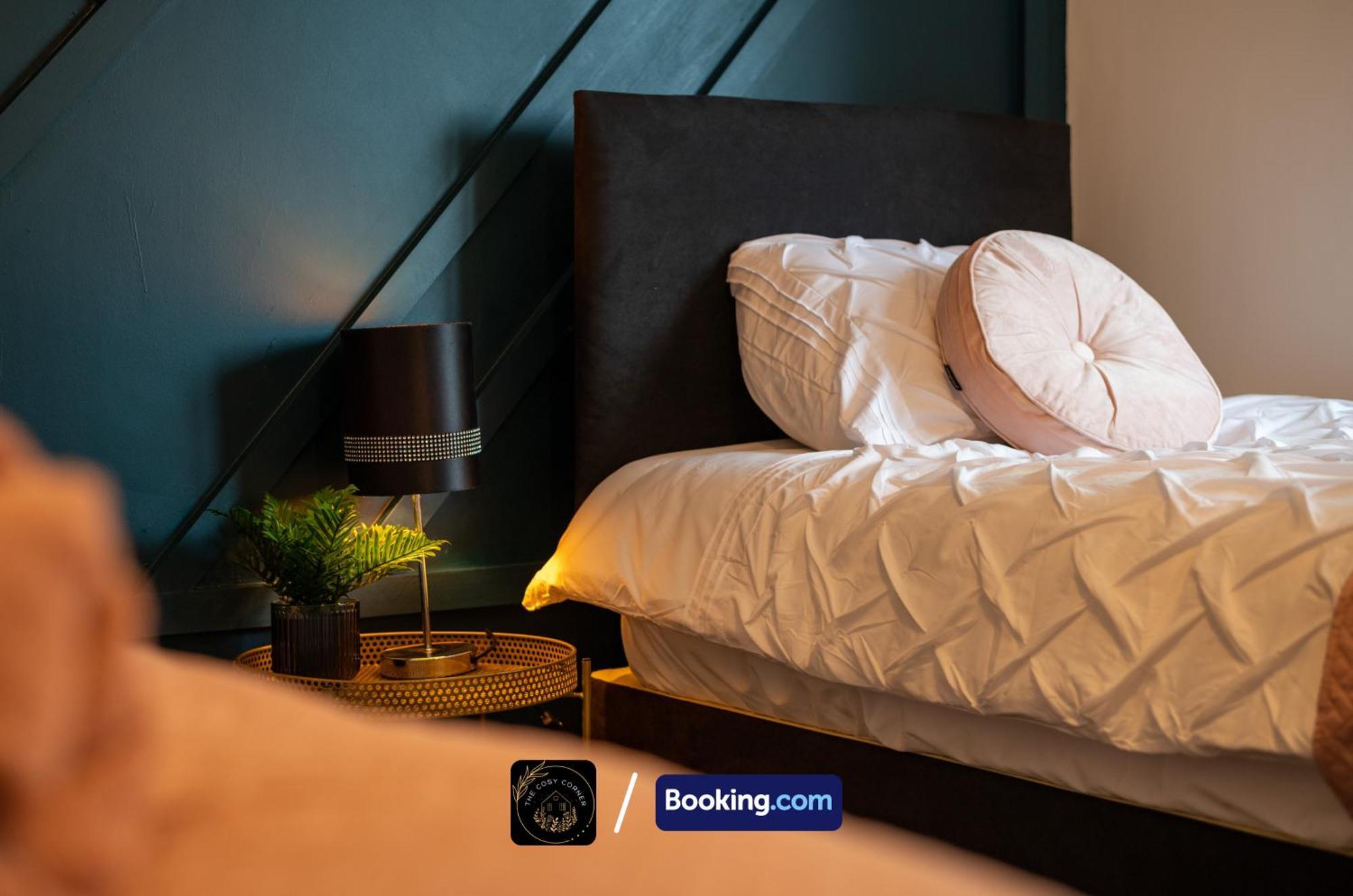 Apartmán Cosy 3-Bed House, Garden & Free Parking In Stretford Manchester Exteriér fotografie
