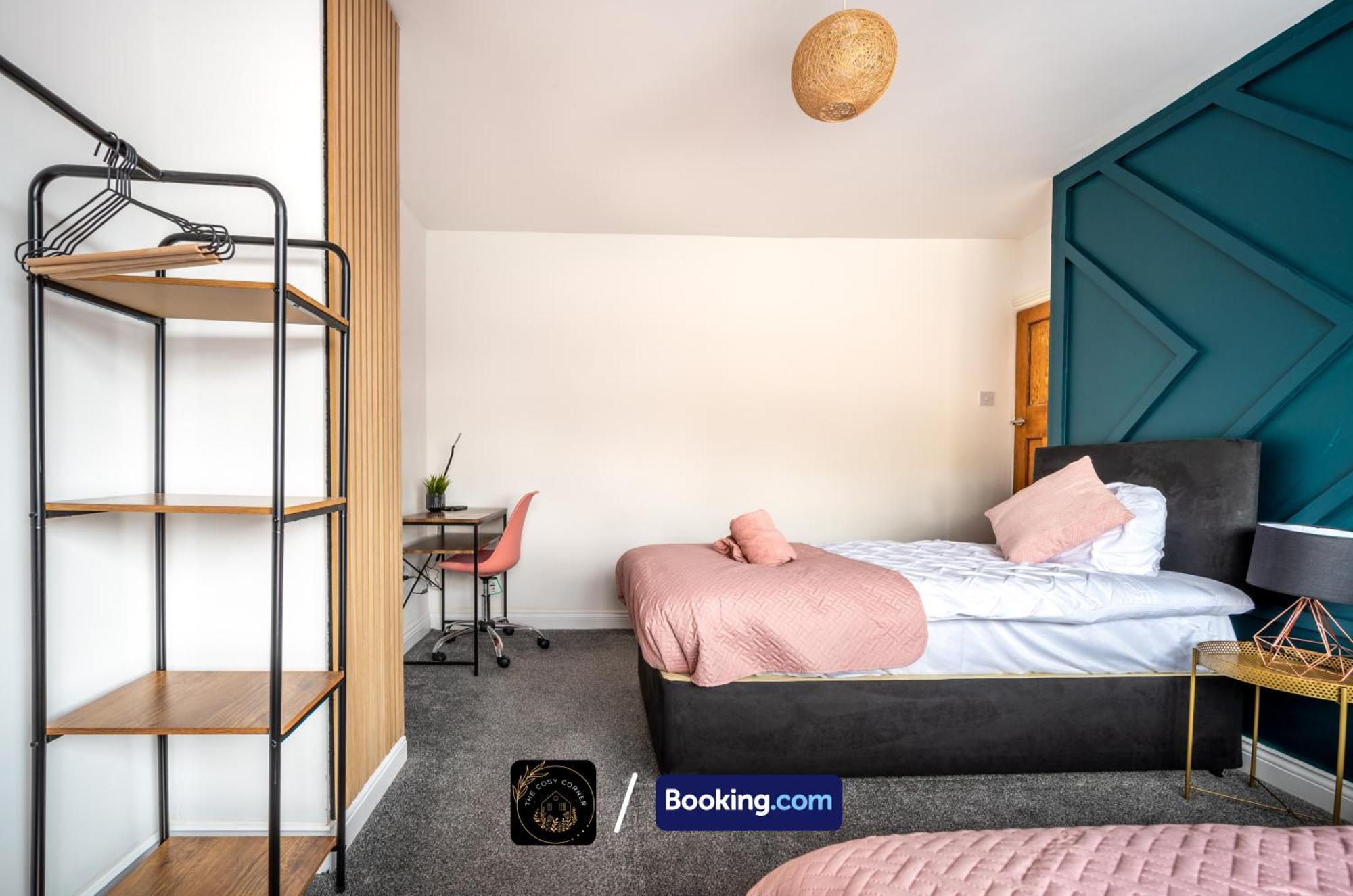 Apartmán Cosy 3-Bed House, Garden & Free Parking In Stretford Manchester Exteriér fotografie