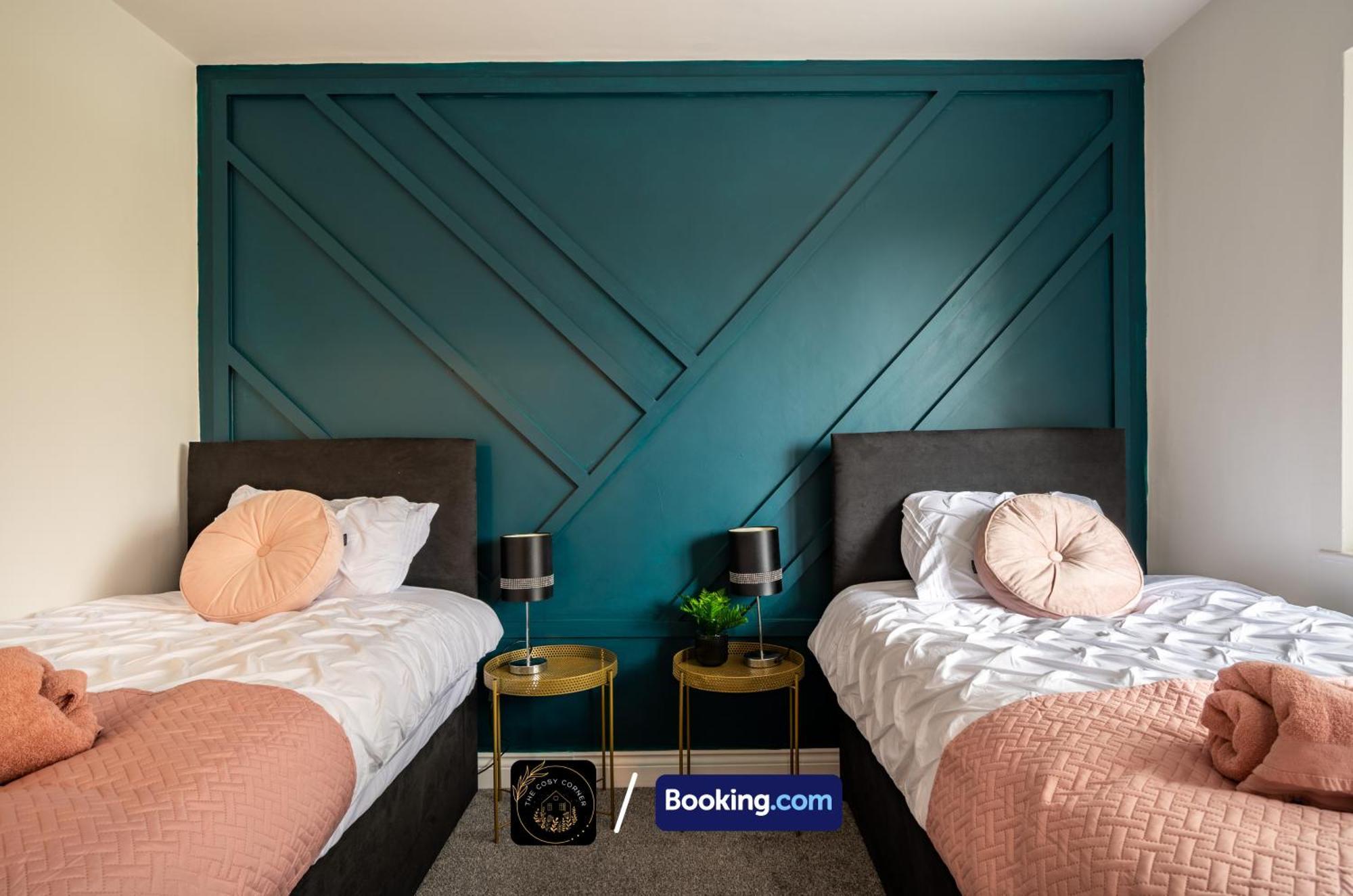 Apartmán Cosy 3-Bed House, Garden & Free Parking In Stretford Manchester Exteriér fotografie