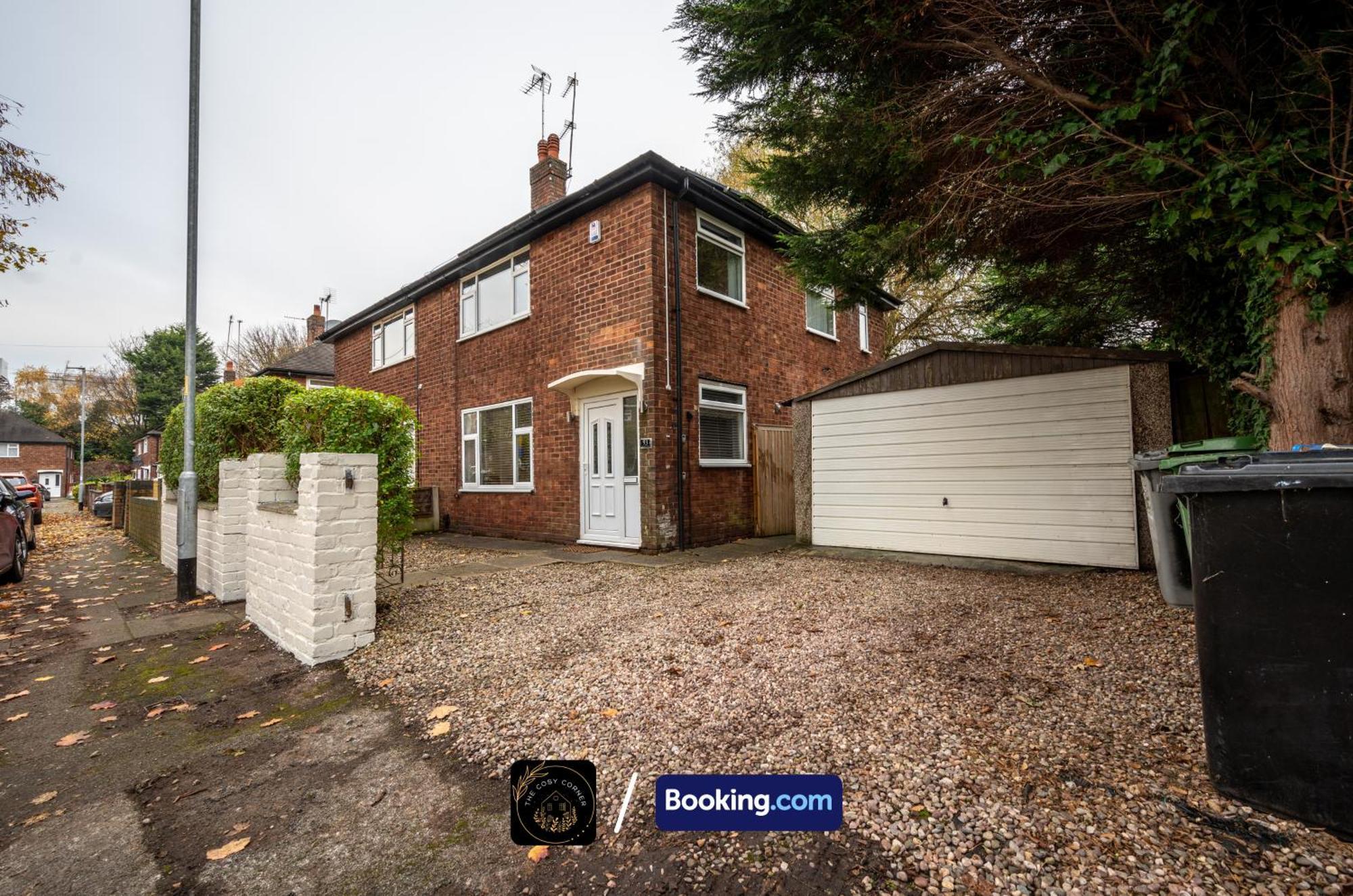 Apartmán Cosy 3-Bed House, Garden & Free Parking In Stretford Manchester Exteriér fotografie