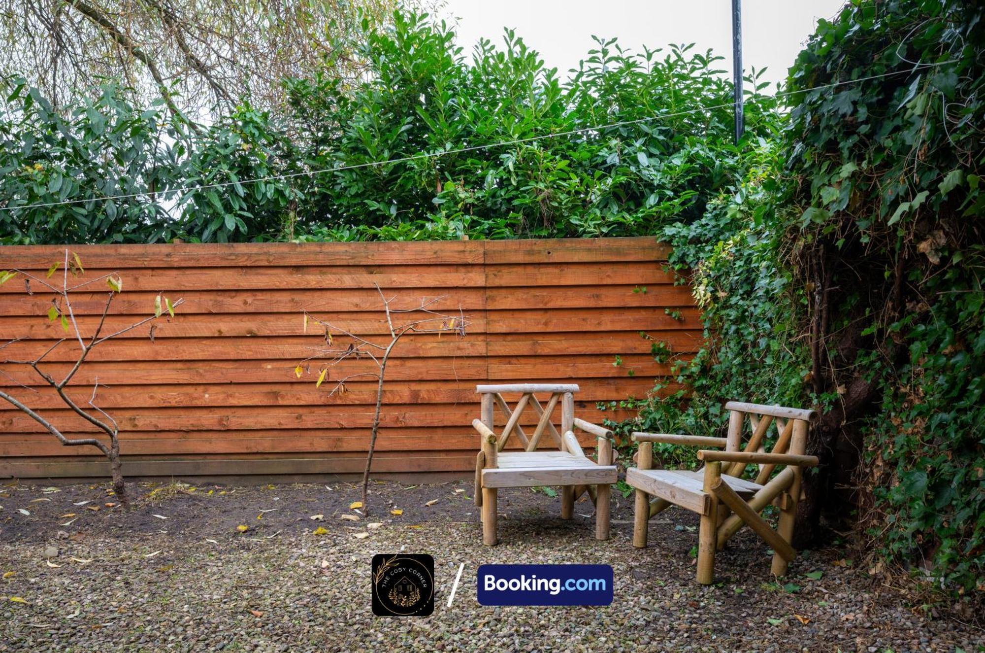 Apartmán Cosy 3-Bed House, Garden & Free Parking In Stretford Manchester Exteriér fotografie
